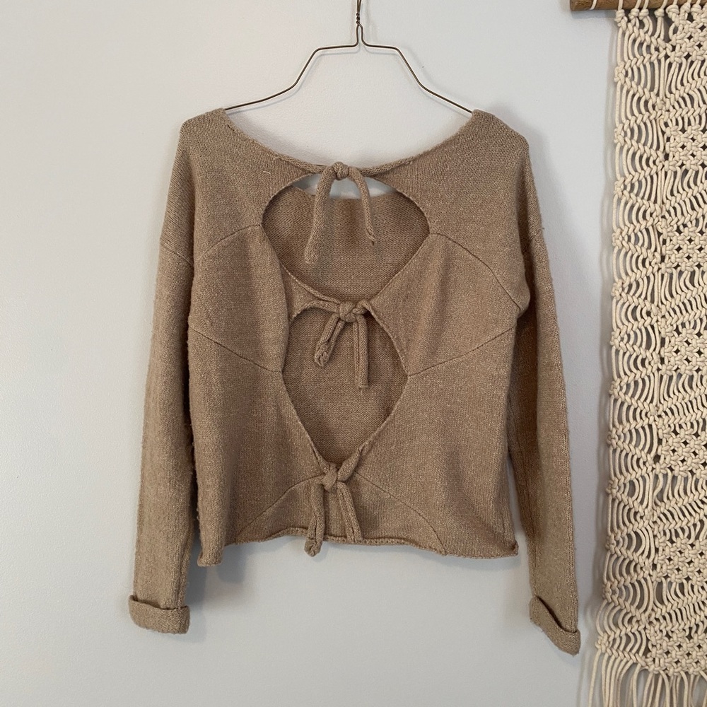 Backless Sweater
